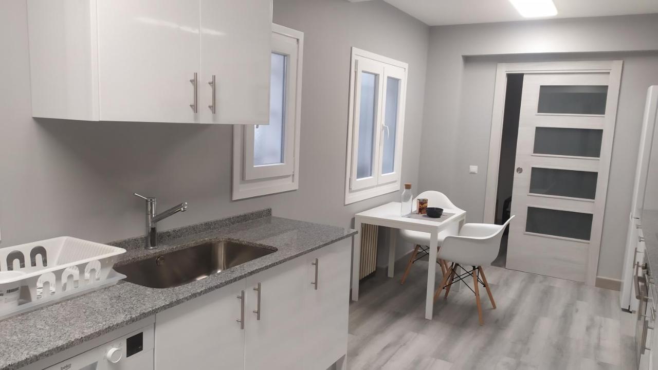 Mirrooms Oviedo Eksteriør billede