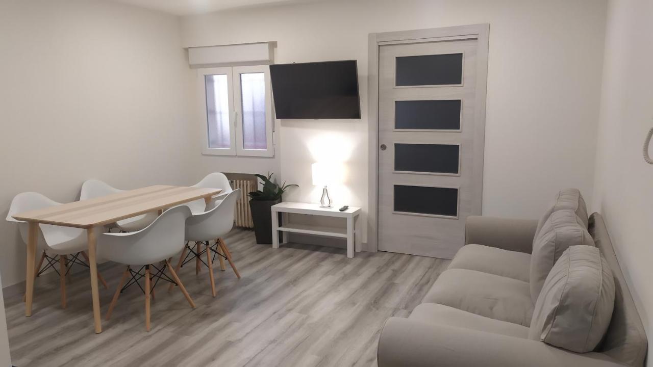 Mirrooms Oviedo Eksteriør billede