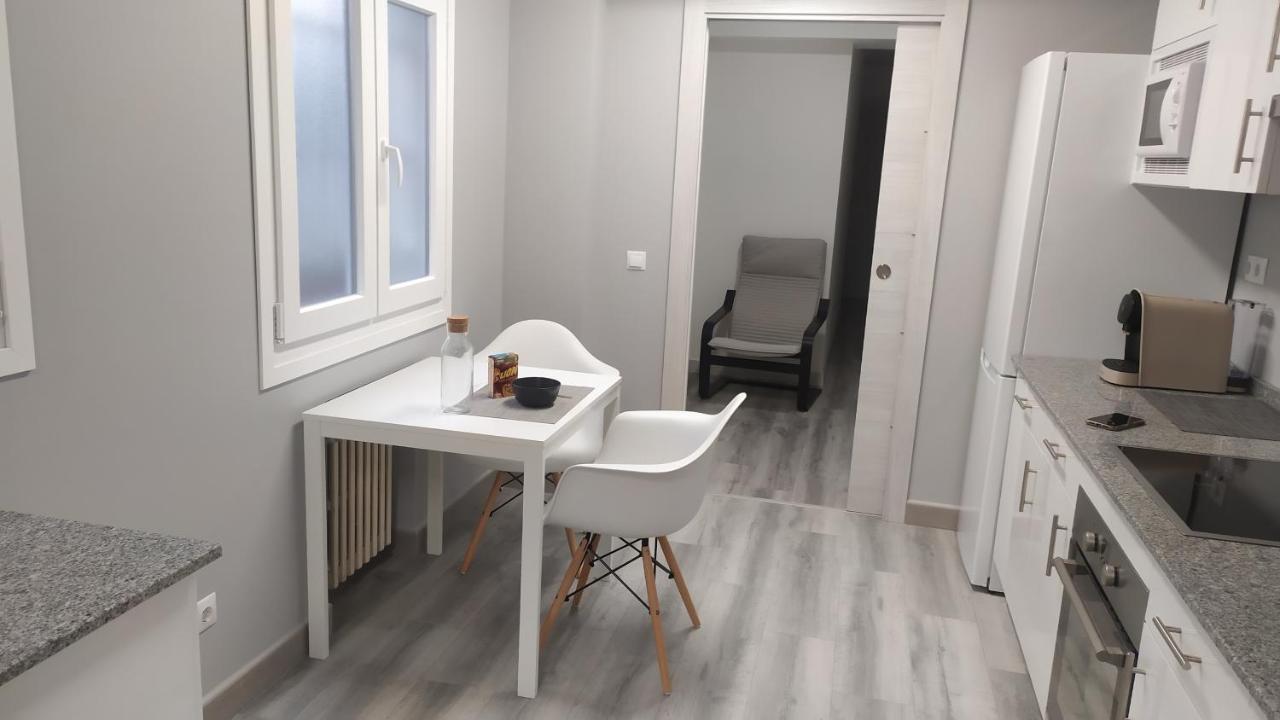 Mirrooms Oviedo Eksteriør billede